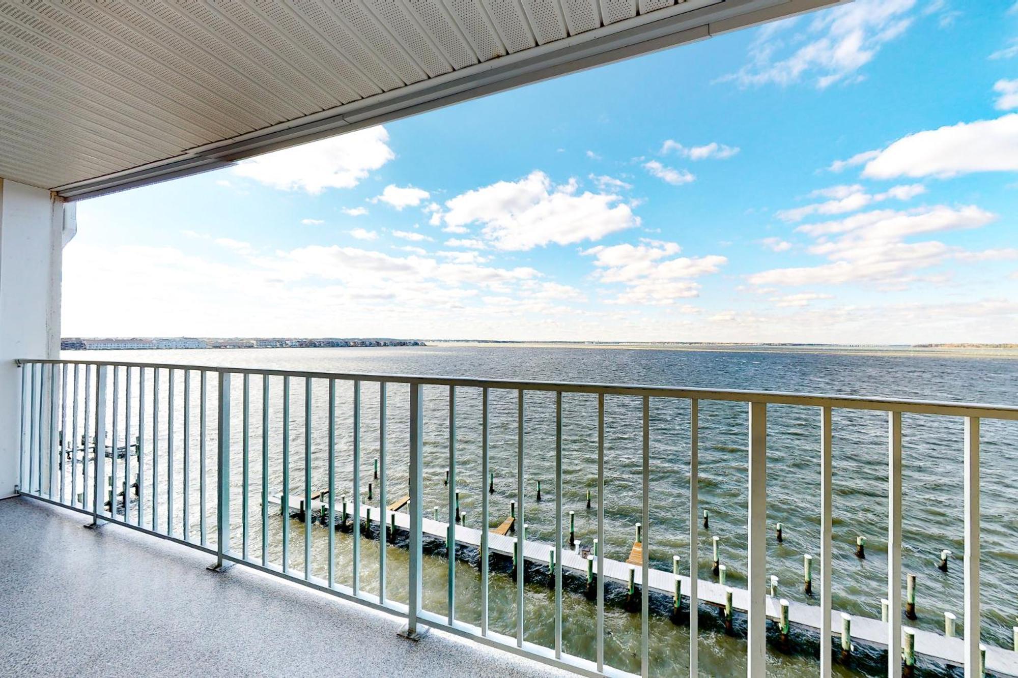 Thunder Island Condos II Ошен Сити Номер фото
